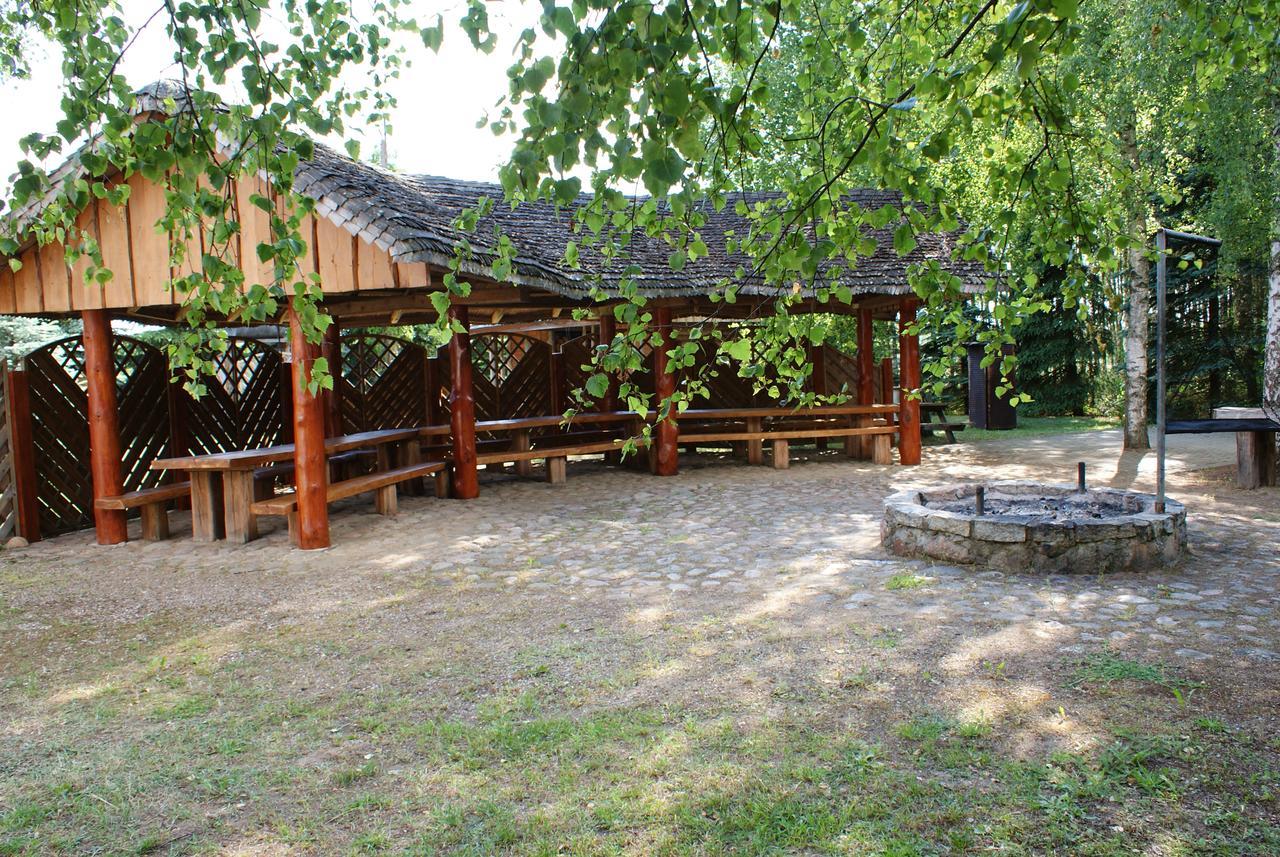 Hotel Gamp Pawel Sawicki à Kleszczele Extérieur photo